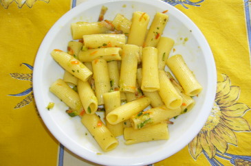 Penne zucchine e pancetta